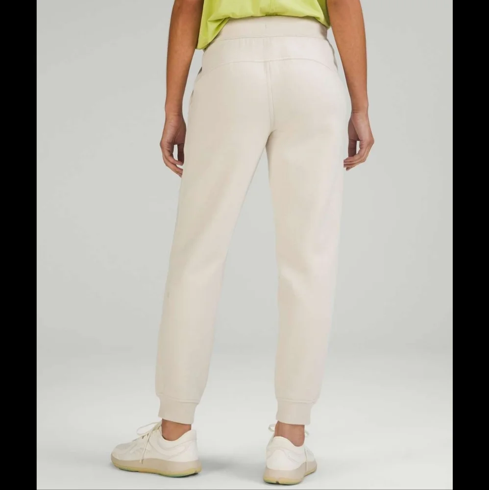 Lululemon Athletica Scuba High Rise Jogger Pants